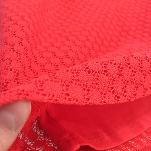 Lacey red skirt - Picture 5 of 5